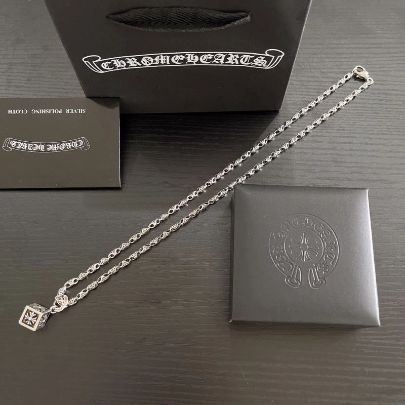 Chrxmx Hxxrts Necklaces Resilient 300856