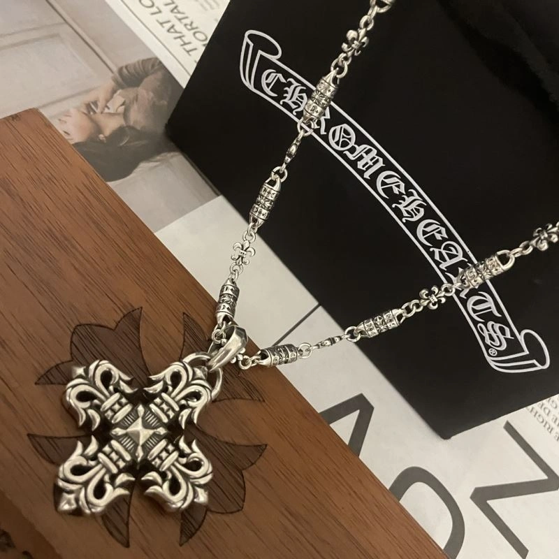 Elegant Chrxmx Hxxrts Necklaces 300873