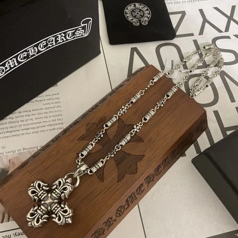 Elegant Chrxmx Hxxrts Necklaces 300873