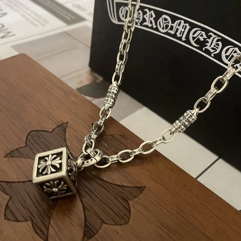 Trendy Chrxmx Hxxrts Necklaces 300855