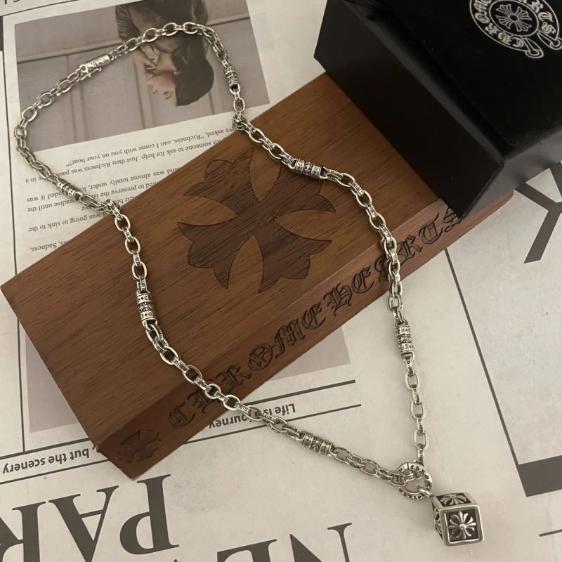 Trendy Chrxmx Hxxrts Necklaces 300855