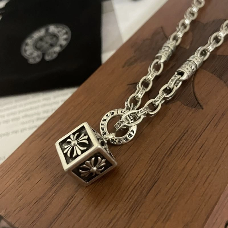 Trendy Chrxmx Hxxrts Necklaces 300855
