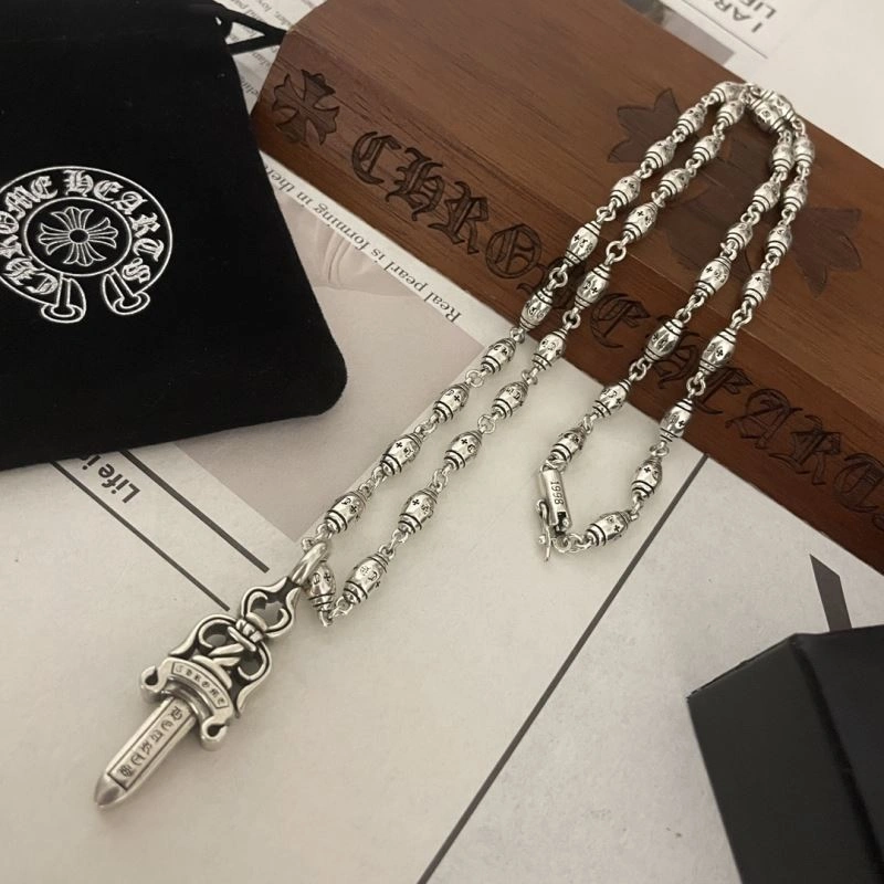 Stylish Chrxmx Hxxrts Necklaces 300864