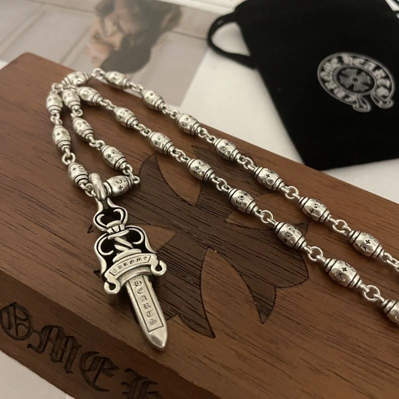Stylish Chrxmx Hxxrts Necklaces 300864