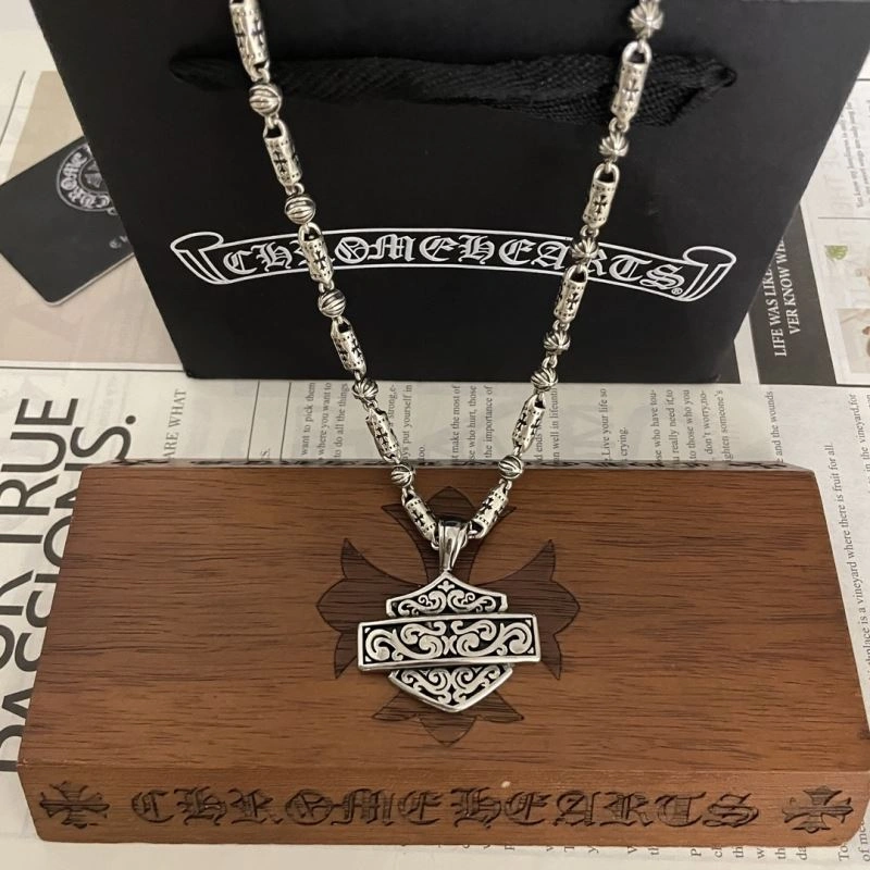 Chrxmx Hxxrts Necklaces Breathable 300850