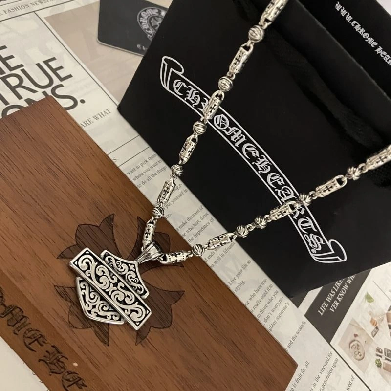 Chrxmx Hxxrts Necklaces Breathable 300850