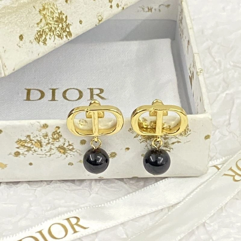 Christian Dxxr Earrings Elegant 295320