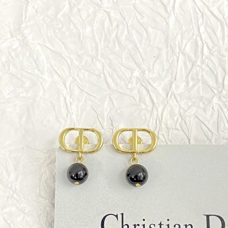 Christian Dxxr Earrings Elegant 295320