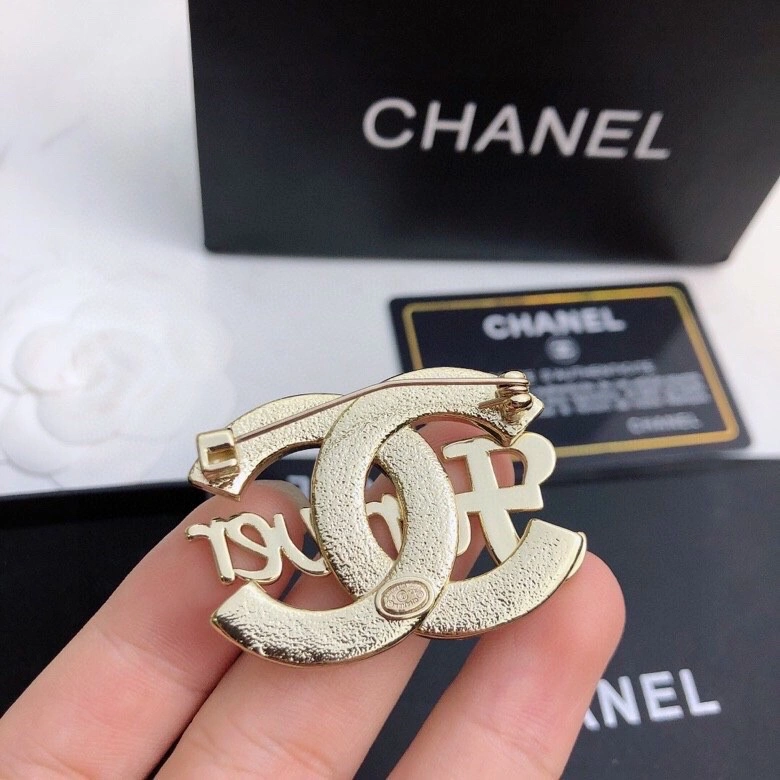 Breathable Chxnxl Brooches 292685