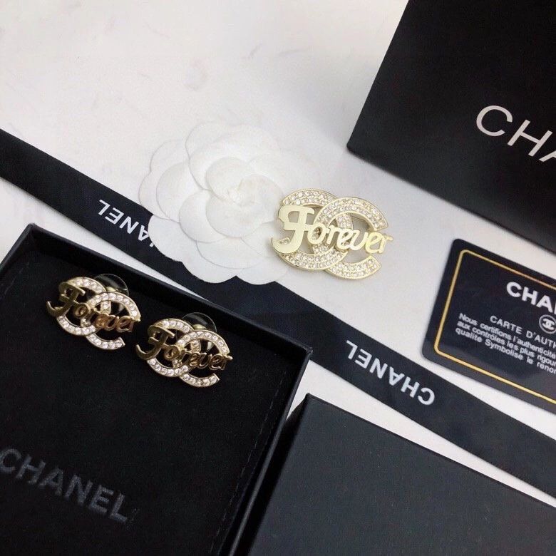 Breathable Chxnxl Brooches 292685