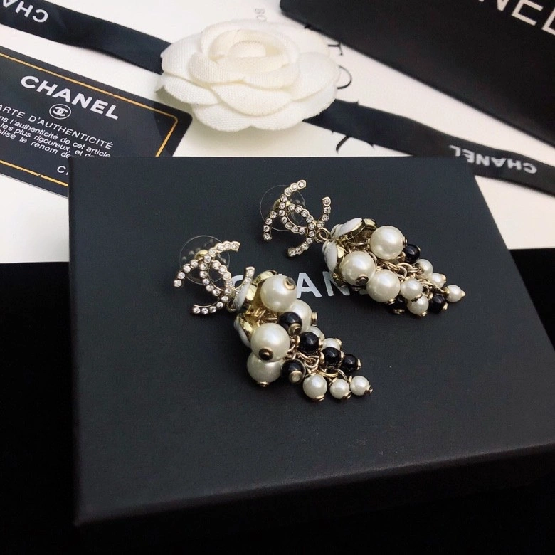 Durable Chxnxl Earrings 291539