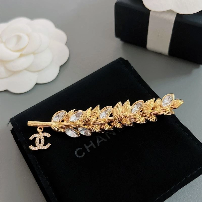 Bold Chxnxl Brooches 292670
