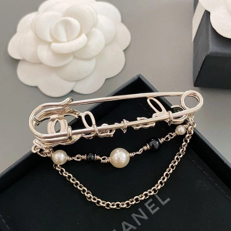 SportInspired Chxnxl Brooches 292682