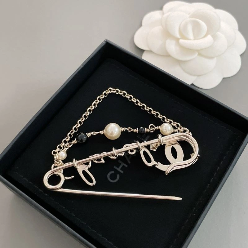 SportInspired Chxnxl Brooches 292682