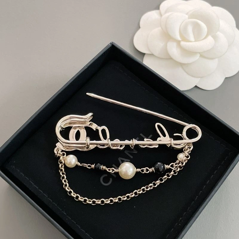 SportInspired Chxnxl Brooches 292682
