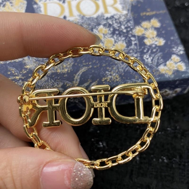 Christian Dxxr Brooches Soft 295461