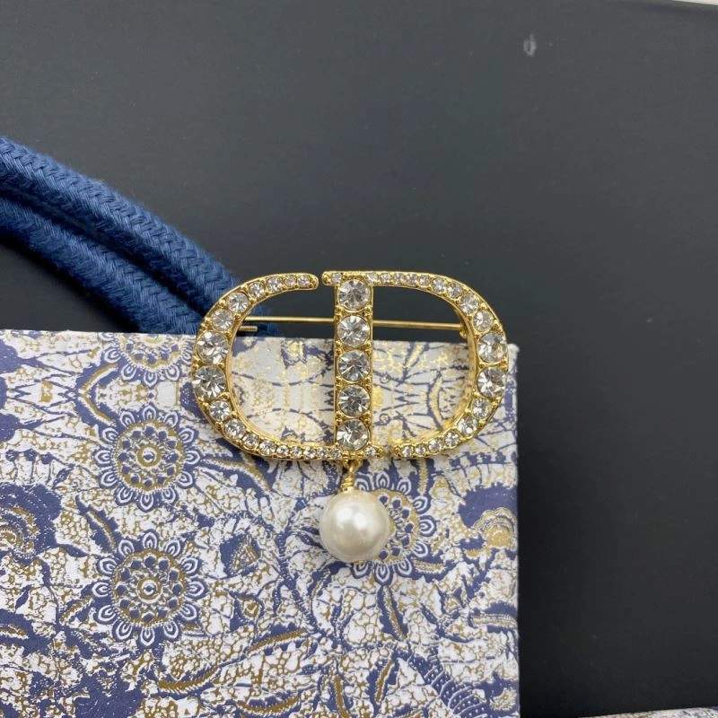 Christian Dxxr Brooches Soft 295452