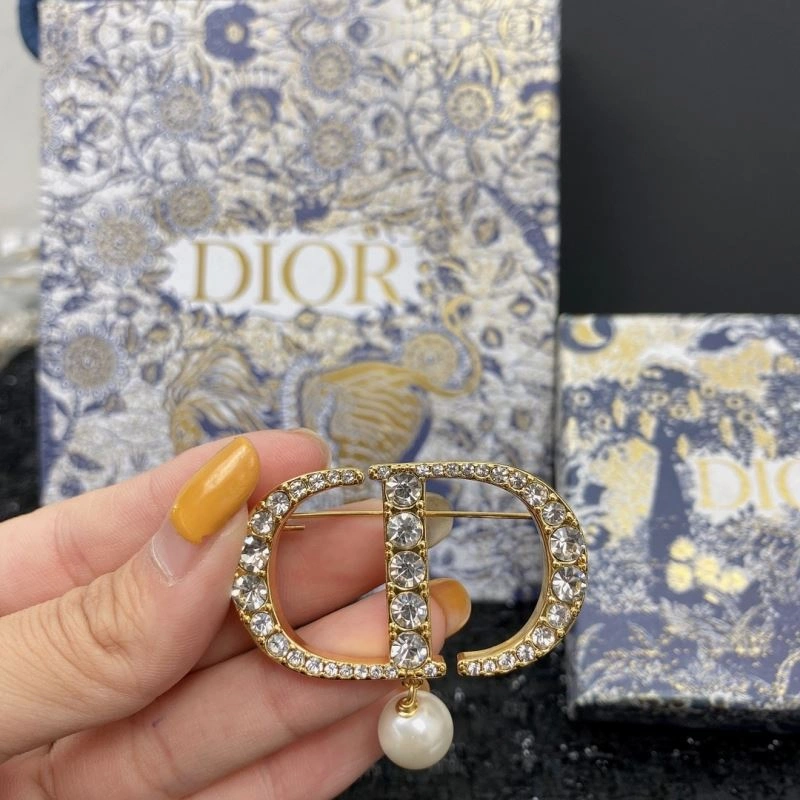 Christian Dxxr Brooches Soft 295452
