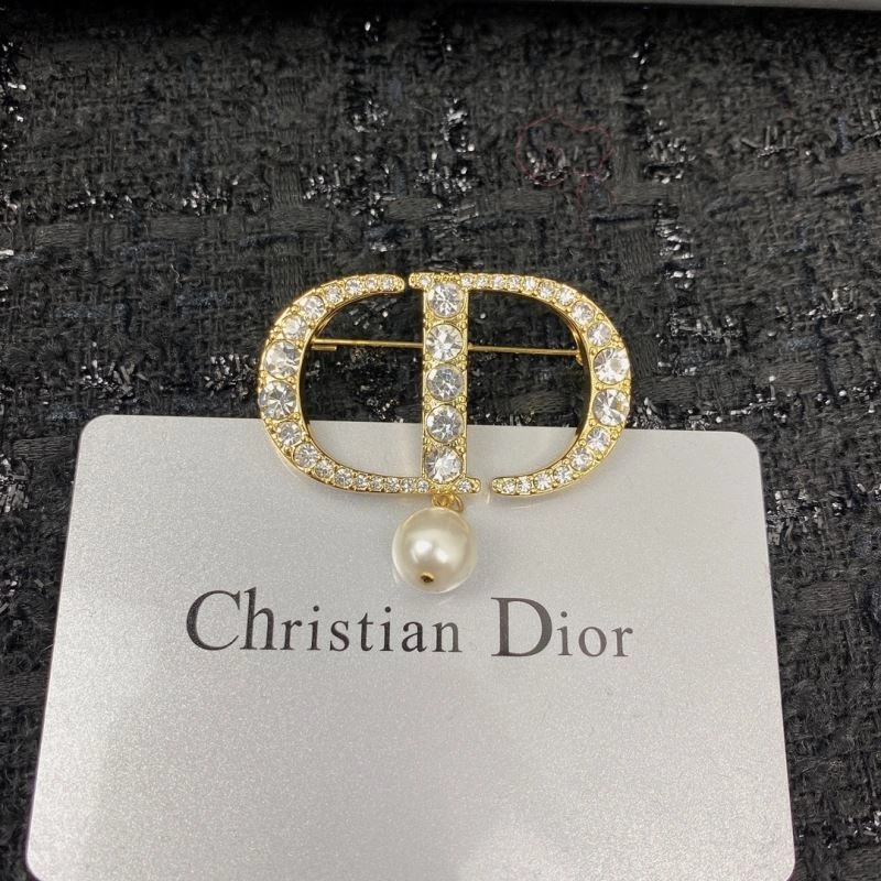 Christian Dxxr Brooches Soft 295452