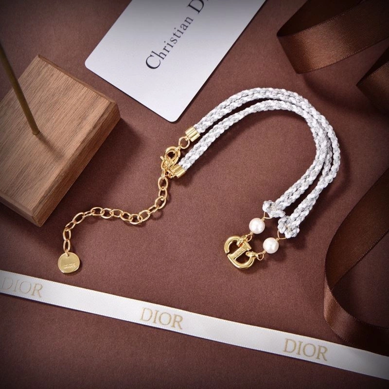 Christian Dxxr Necklaces Efficient 295105