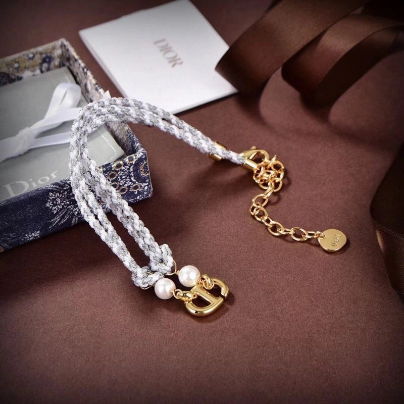Christian Dxxr Necklaces Efficient 295105
