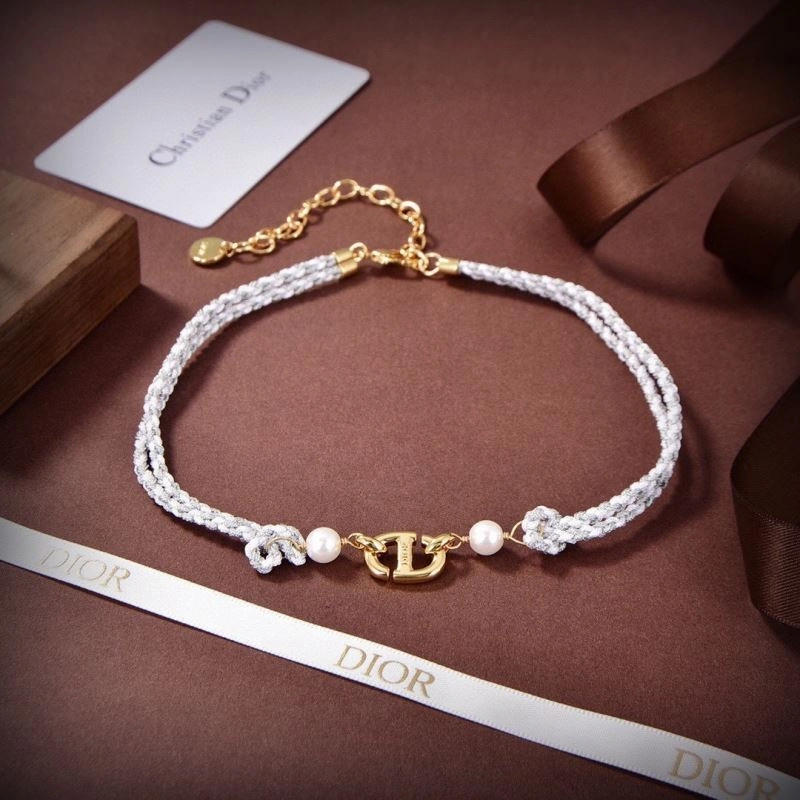 Christian Dxxr Necklaces Efficient 295105