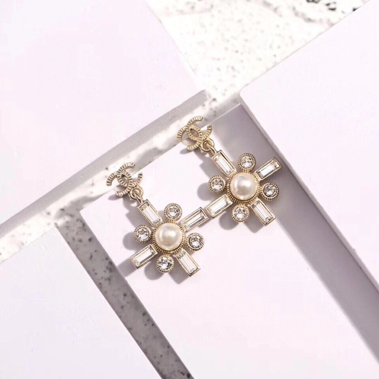 Chxnxl Brooches Sleek 292667