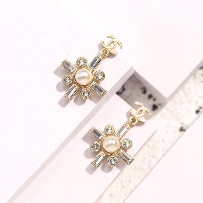 Chxnxl Brooches Sleek 292667