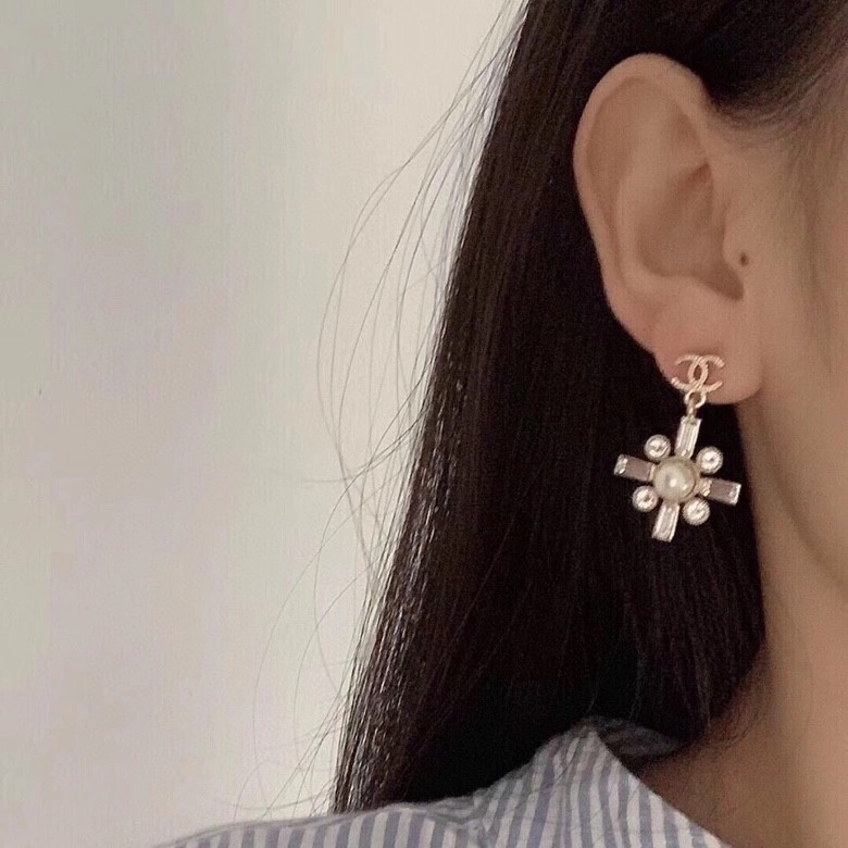 Chxnxl Brooches Sleek 292667