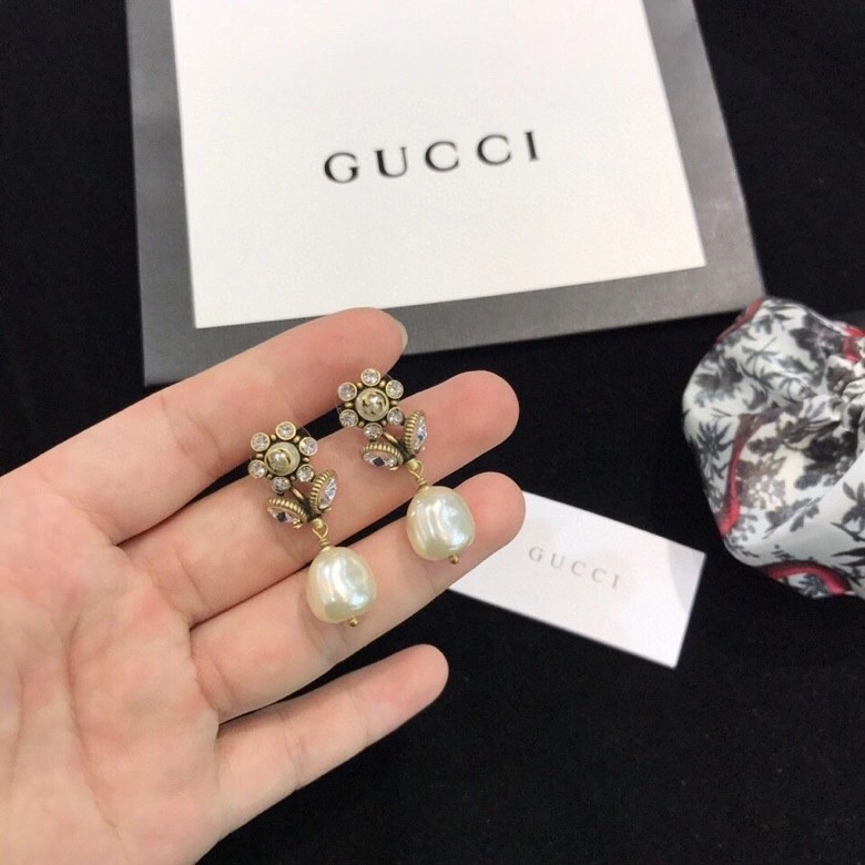 EyeCatching Gxccx Earrings 306891