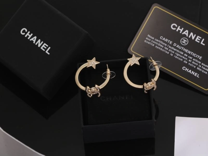 Trendsetting Chxnxl Earrings 291528