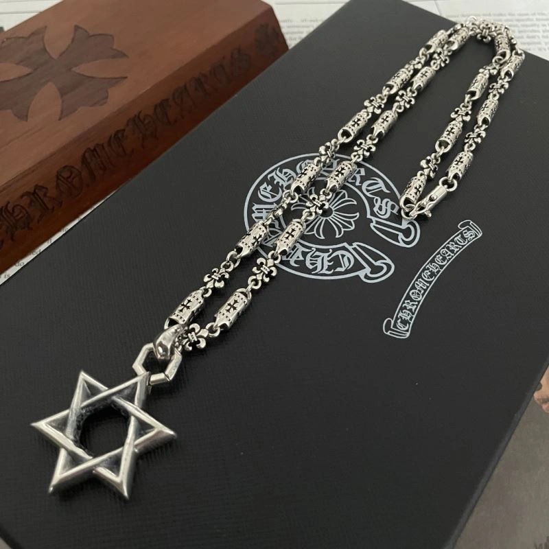 Chrxmx Hxxrts Necklaces DailyWear 300839