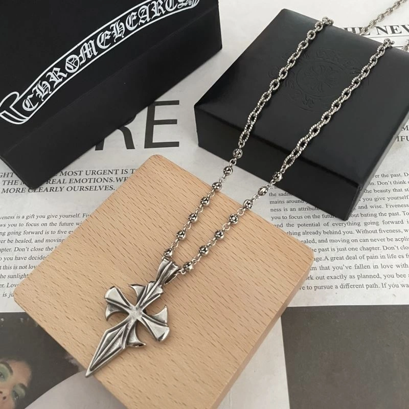 Modern Chrxmx Hxxrts Necklaces 300838