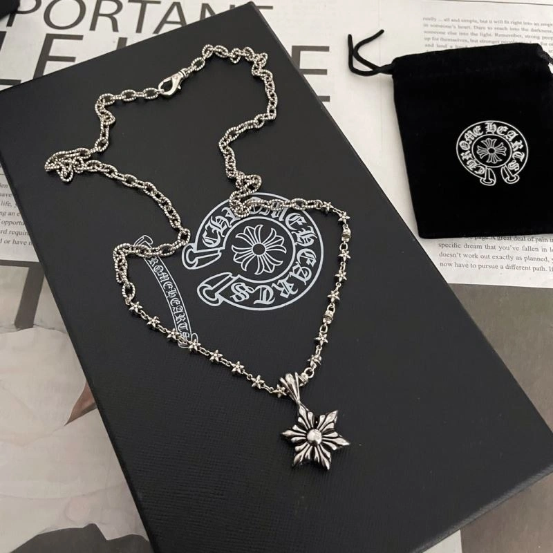 Trendy Chrxmx Hxxrts Necklaces 300835