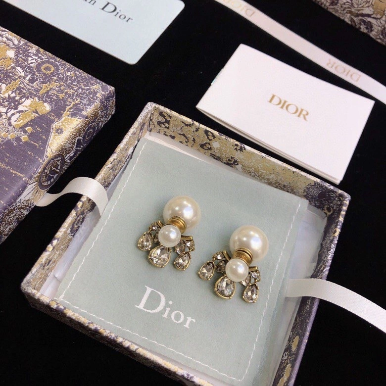 Durable Christian Dxxr Earrings 295310