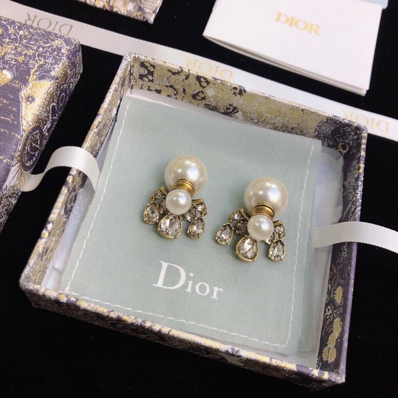 Durable Christian Dxxr Earrings 295310