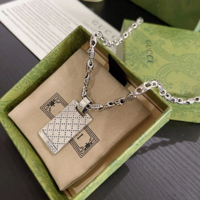 EyeCatching Gxccx Necklaces 306425