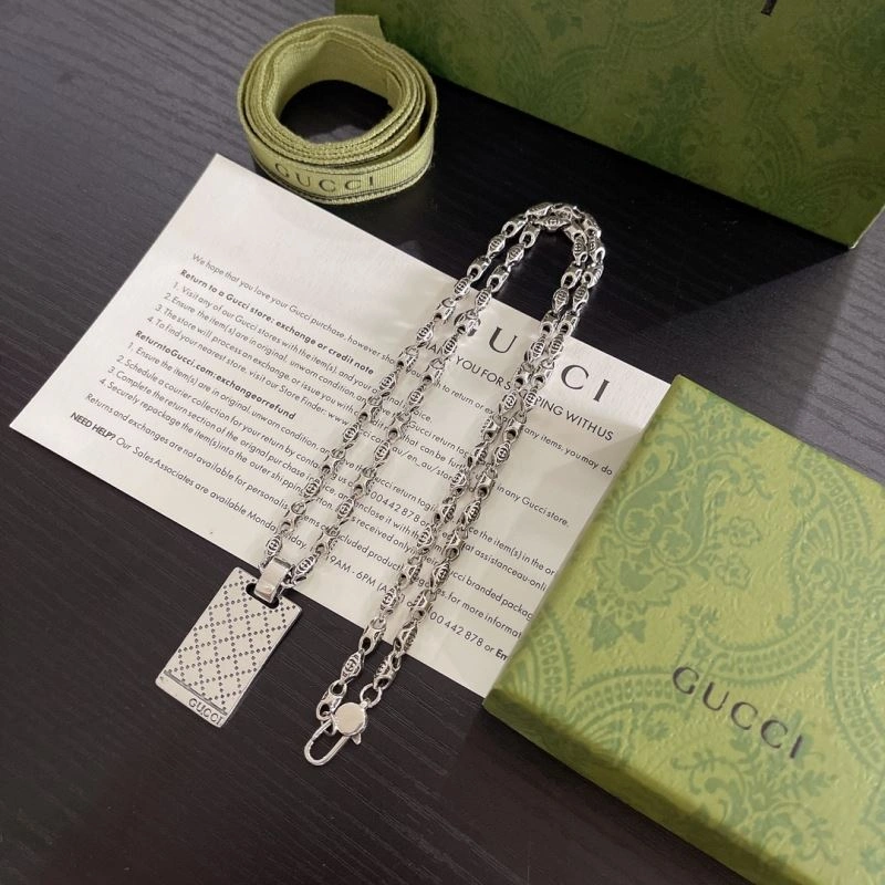 EyeCatching Gxccx Necklaces 306425