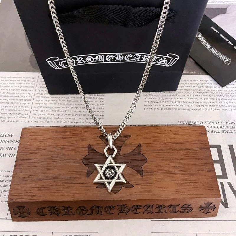 Chrxmx Hxxrts Necklaces WellDesigned 300833
