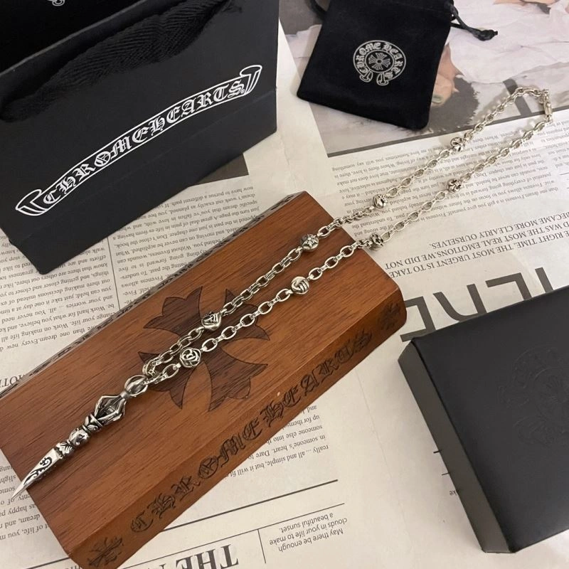 Chrxmx Hxxrts Necklaces DailyWear 300826