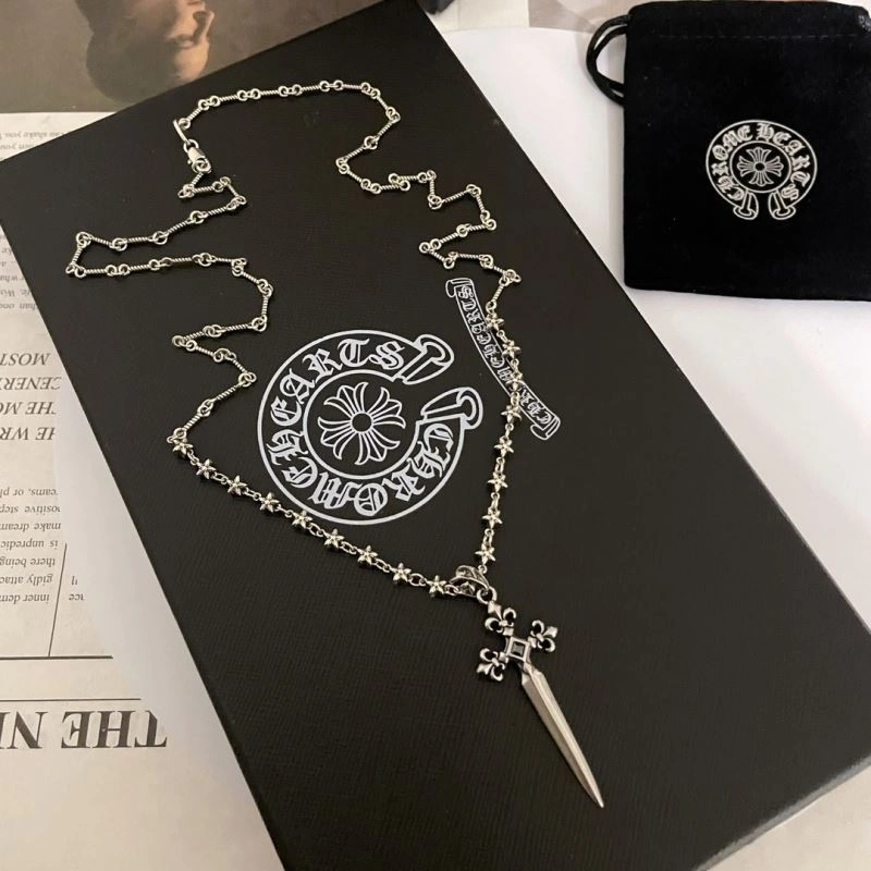 UrbanStyle Chrxmx Hxxrts Necklaces 300825