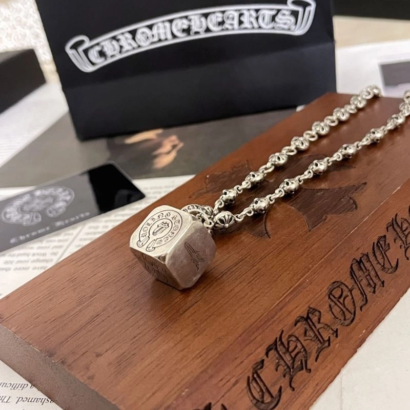 Chrxmx Hxxrts Necklaces Resilient 300827
