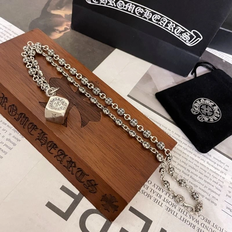 Chrxmx Hxxrts Necklaces Resilient 300827
