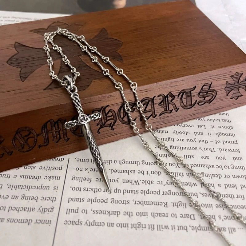 NewStyle Chrxmx Hxxrts Necklaces 300818