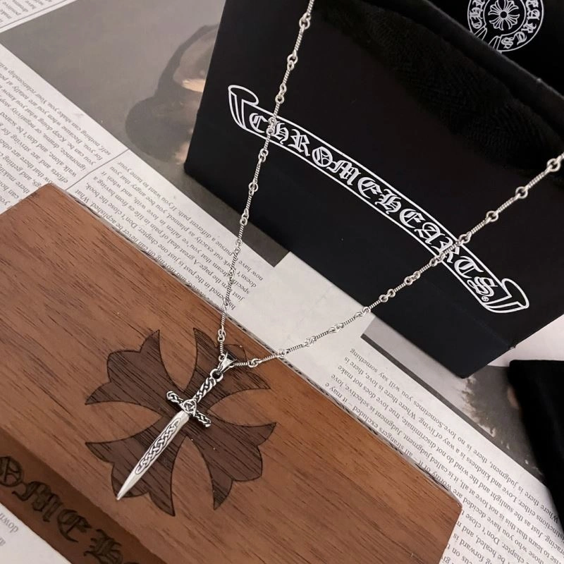 NewStyle Chrxmx Hxxrts Necklaces 300818