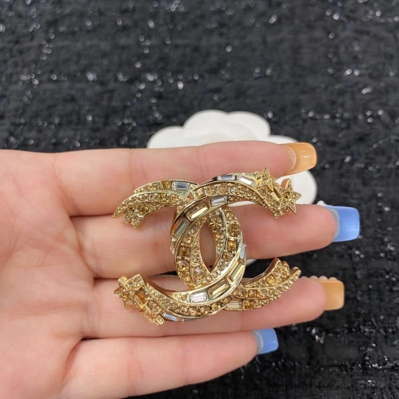 Trendy Chxnxl Brooches 292654