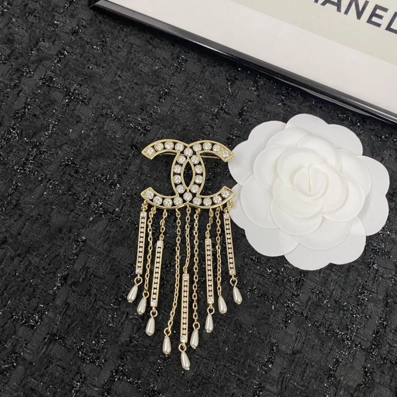 Minimalist Chxnxl Brooches 292666