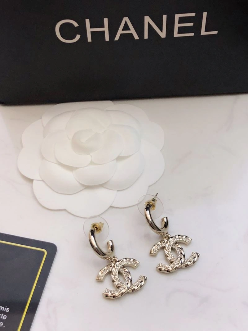 Stylish Chxnxl Earrings 291491