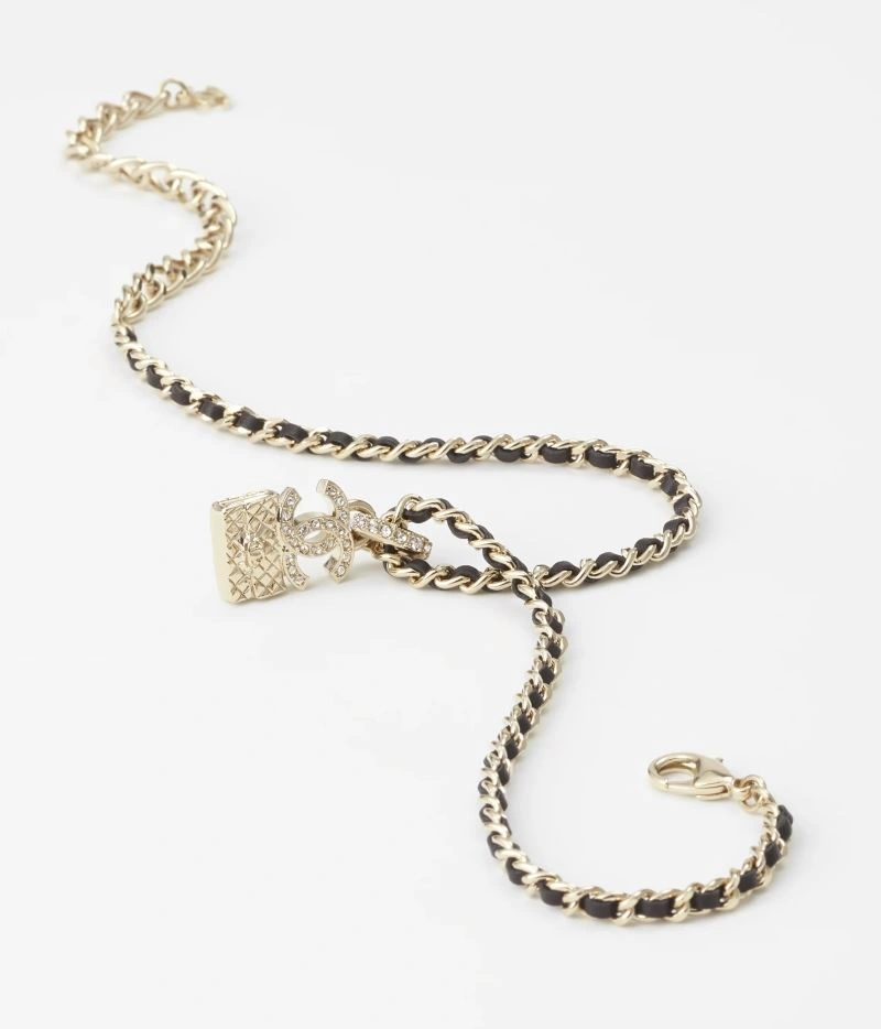 Modern Chxnxl Brooches 292648