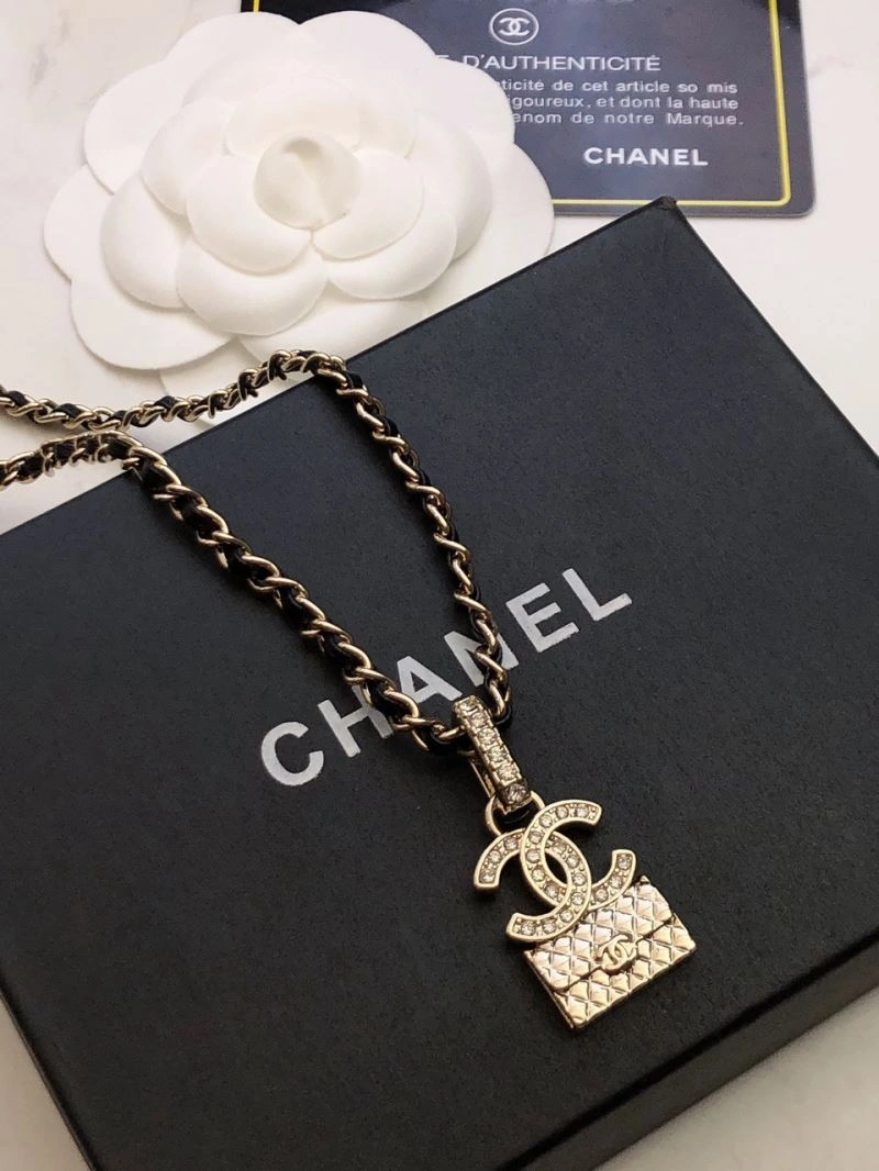 Modern Chxnxl Brooches 292648